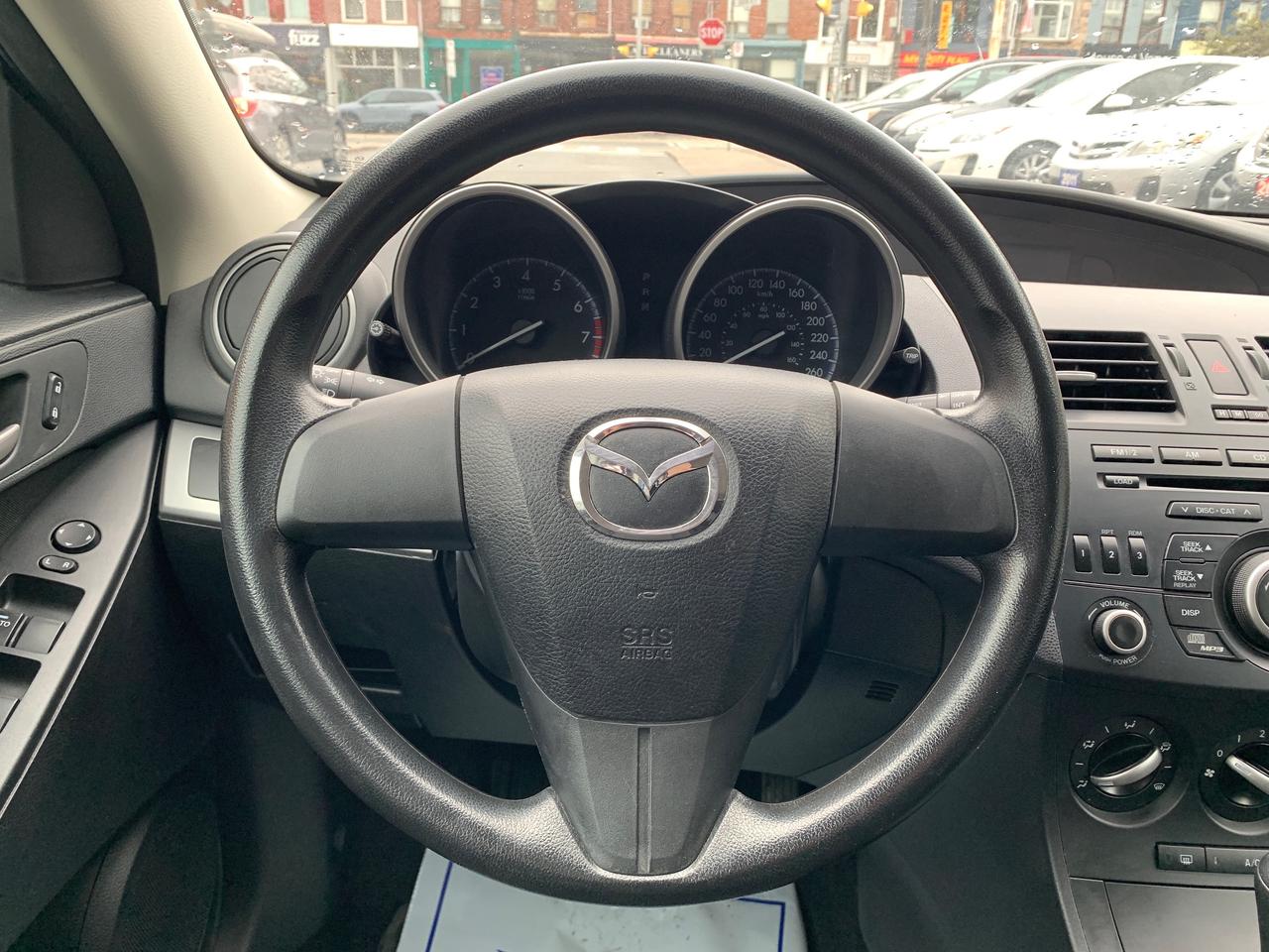 2013 Mazda MAZDA3 4dr HB Sport Auto GX Photo
