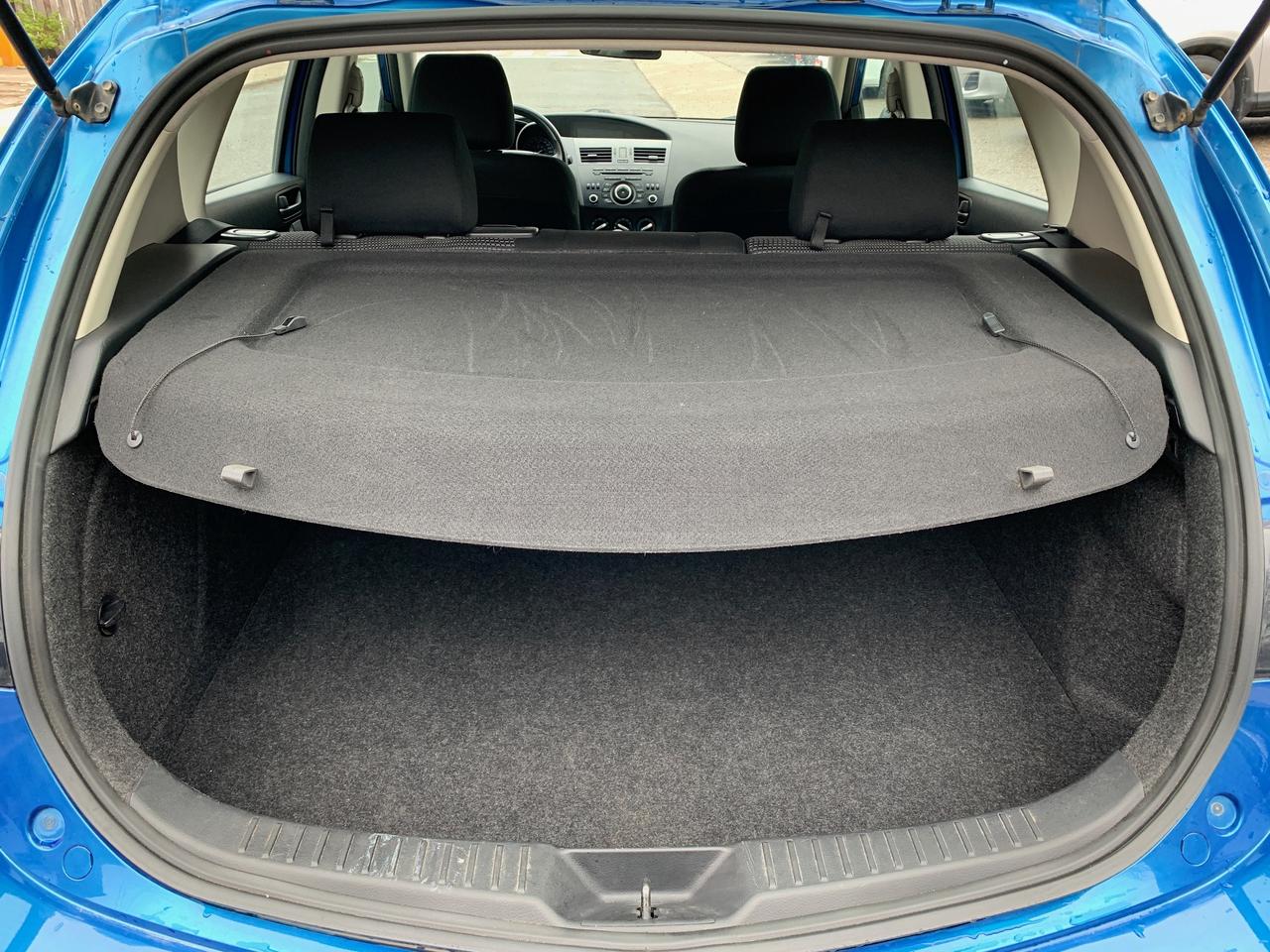 2013 Mazda MAZDA3 4dr HB Sport Auto GX Photo