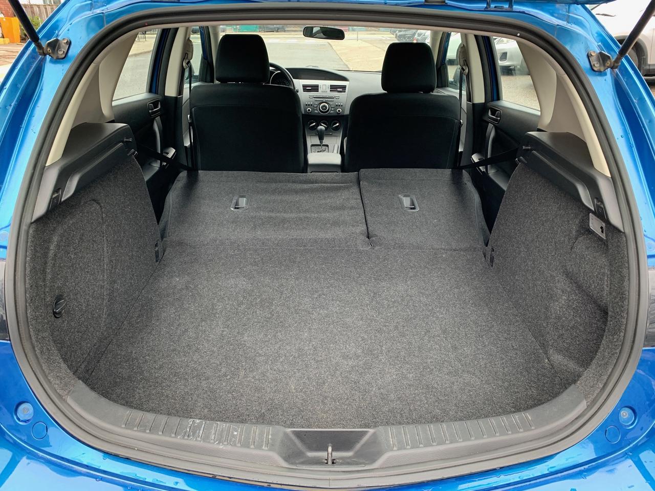 2013 Mazda MAZDA3 4dr HB Sport Auto GX Photo