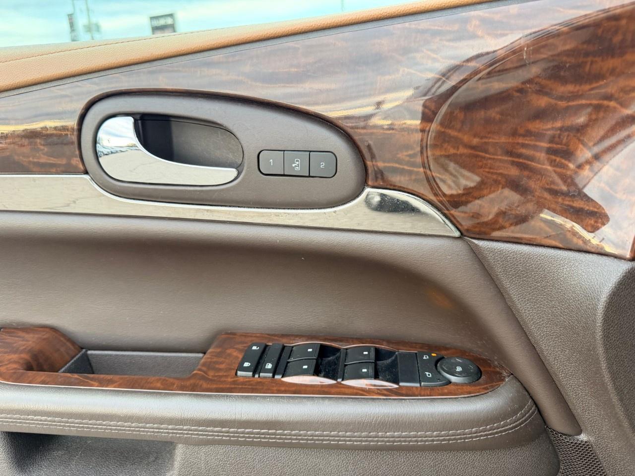 2015 Buick Enclave AWD 4dr Leather Photo