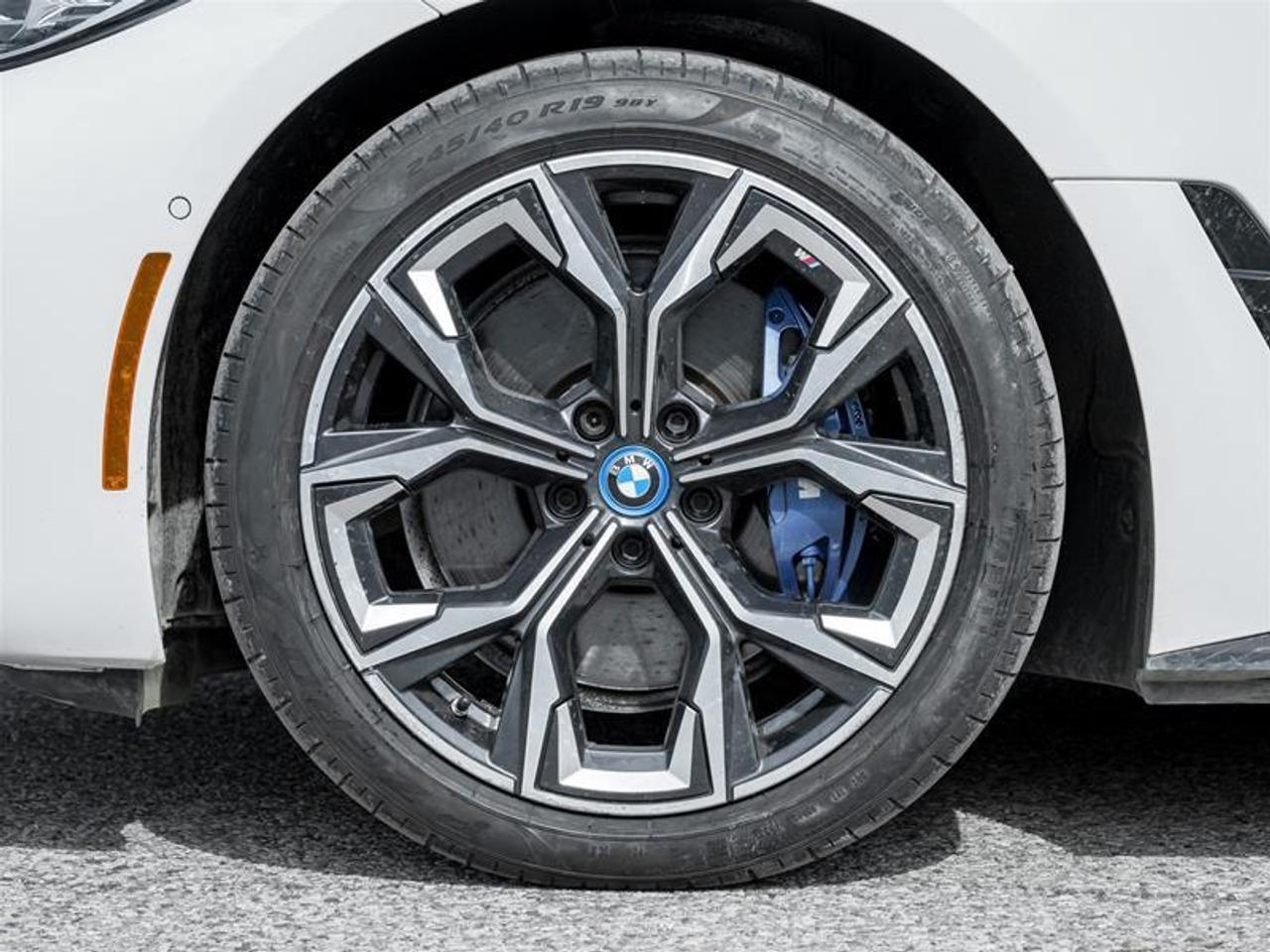 2022 BMW i4 M50 4dr All-Wheel Drive Gran Coupe Photo4