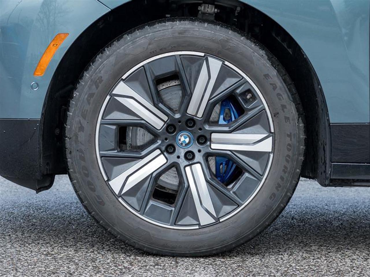 2023 BMW iX xDrive40 4dr All-Wheel Drive Sports Activity Vehicle Photo4