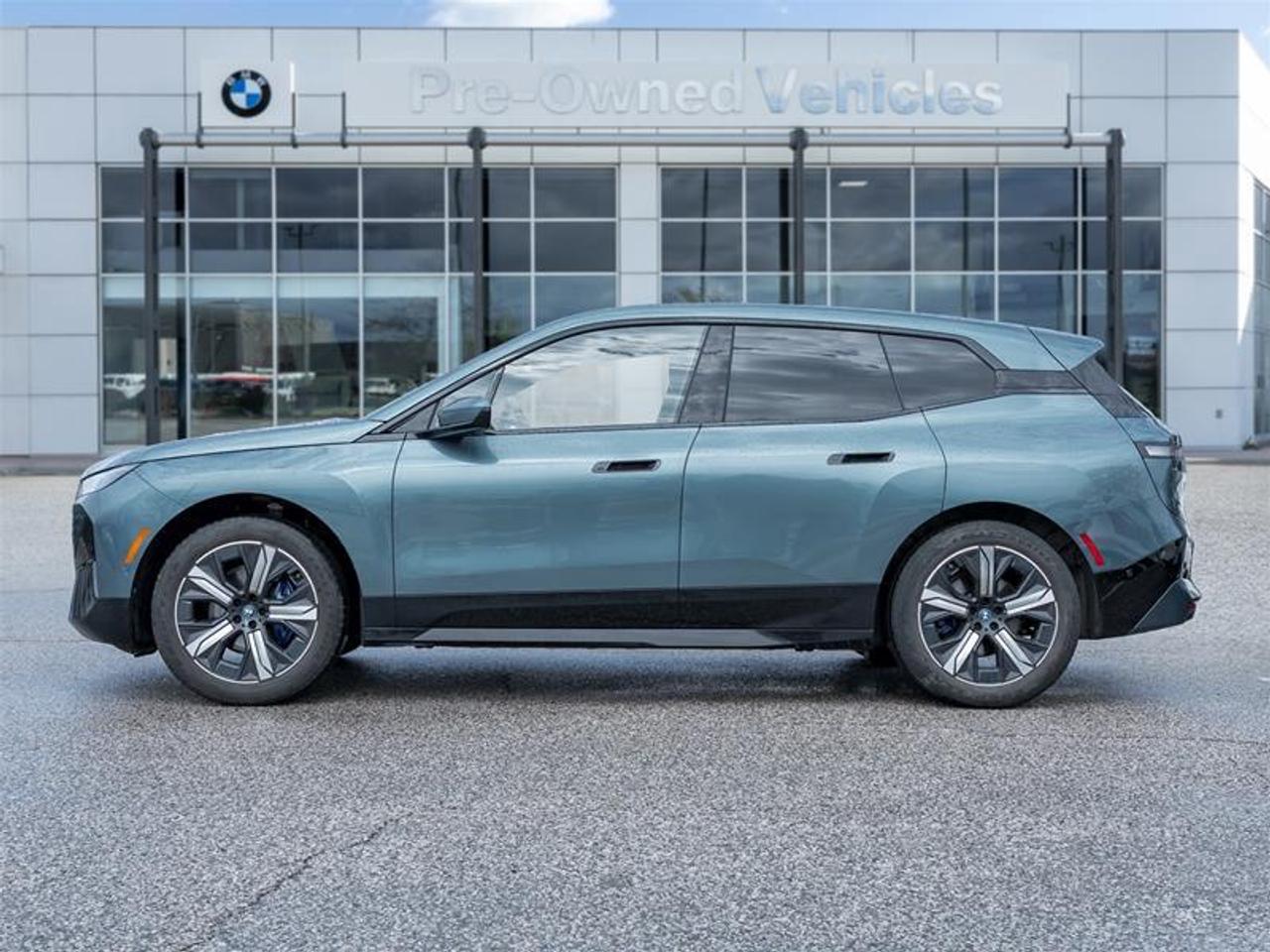 2023 BMW iX xDrive40 4dr All-Wheel Drive Sports Activity Vehicle Photo3
