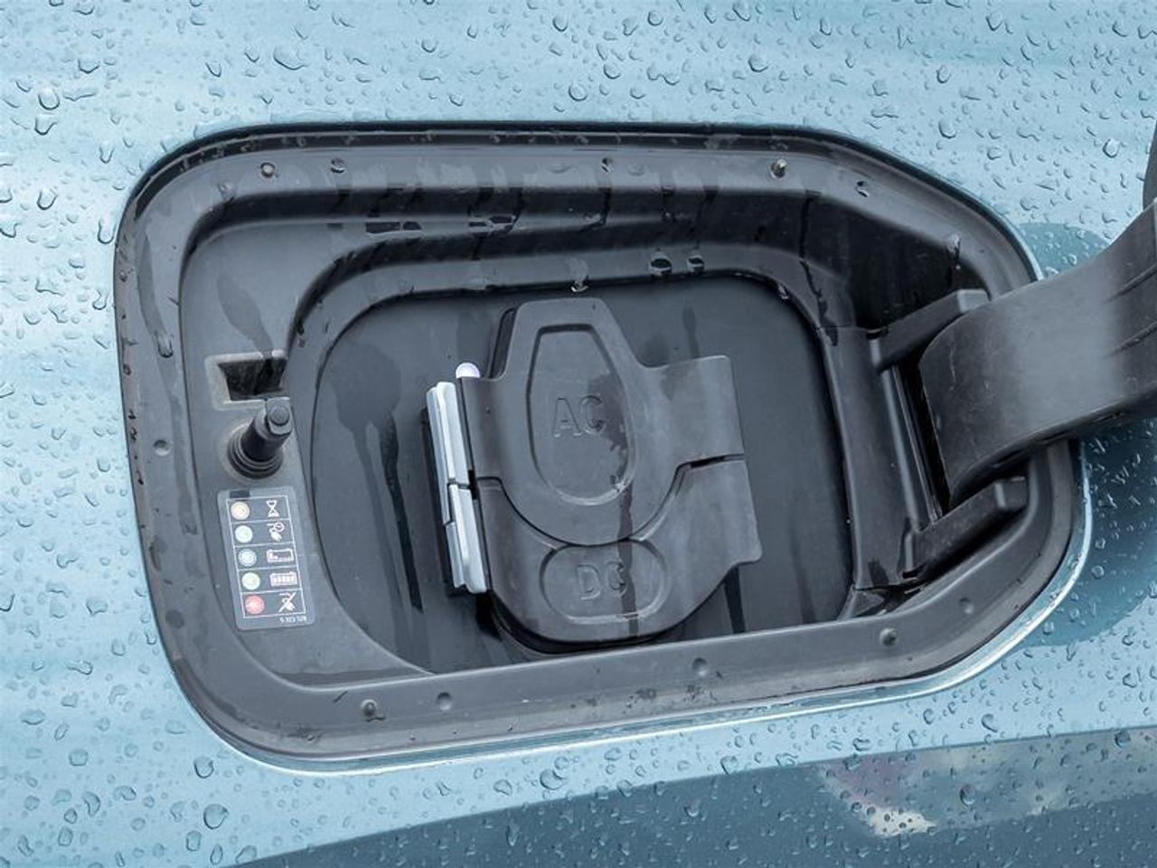 2023 BMW iX xDrive40 4dr All-Wheel Drive Sports Activity Vehicle Photo