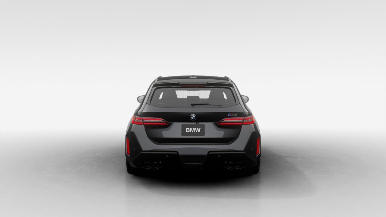 2027 BMW M5 Base 4dr All-Wheel Drive Touring Photo4