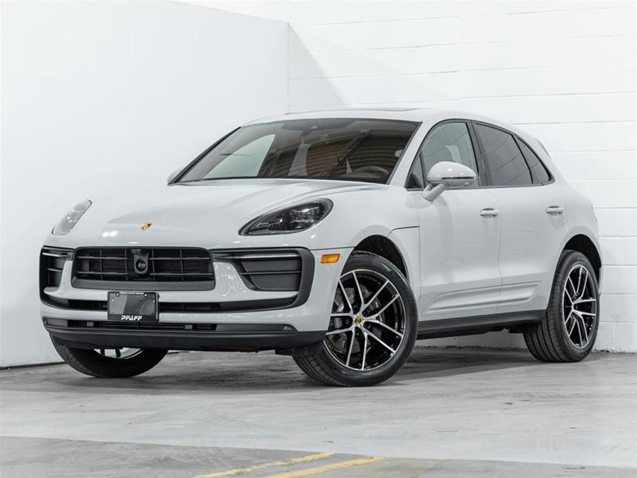 2026 Porsche Macan  Photo0