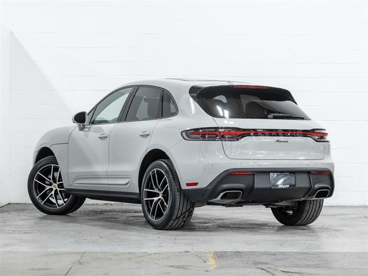 2026 Porsche Macan  Photo