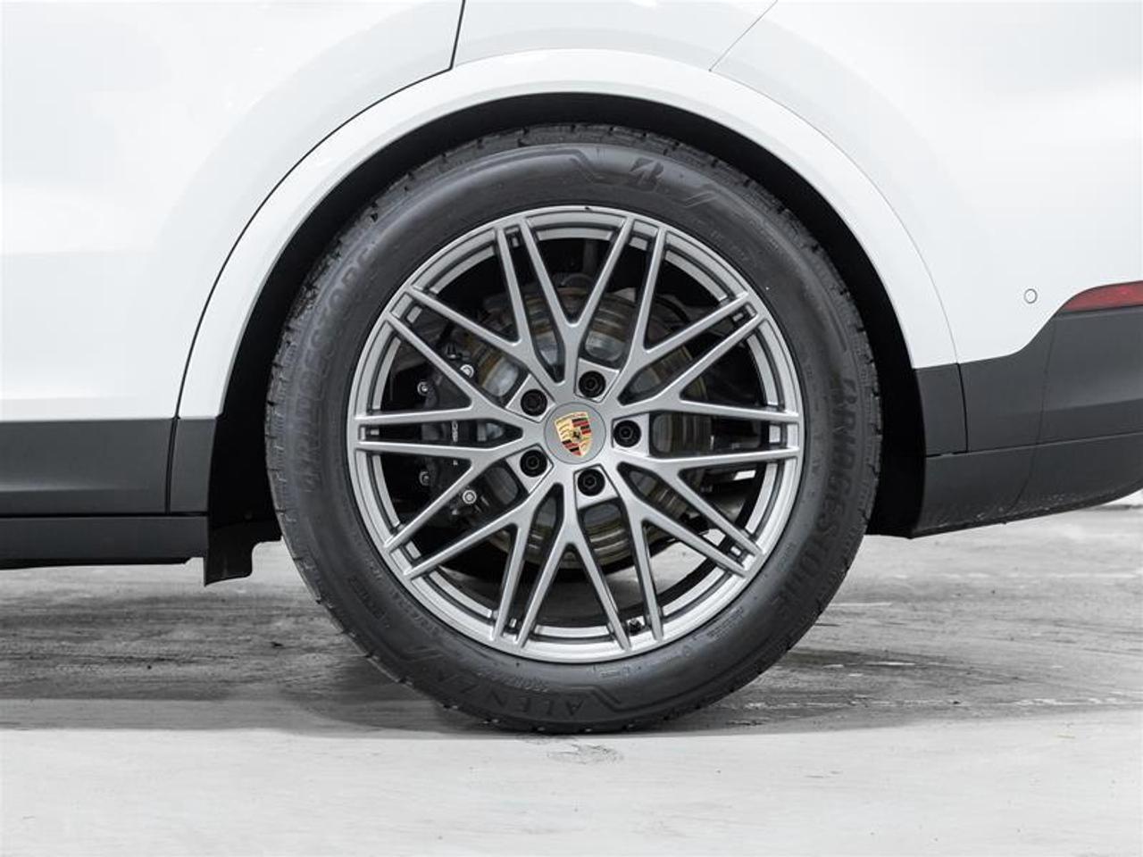 2026 Porsche Cayenne  Photo