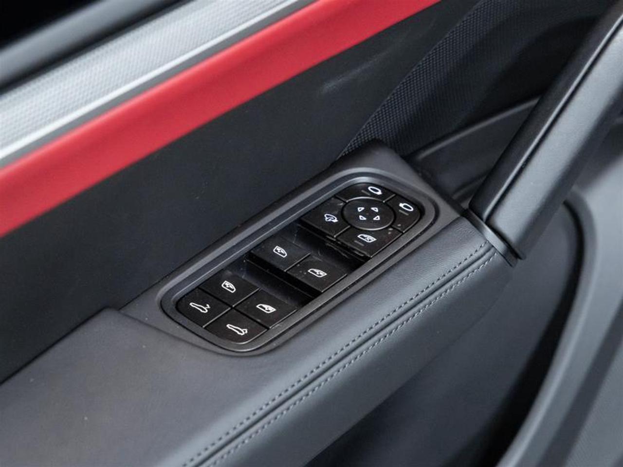 2026 Porsche Cayenne  Photo