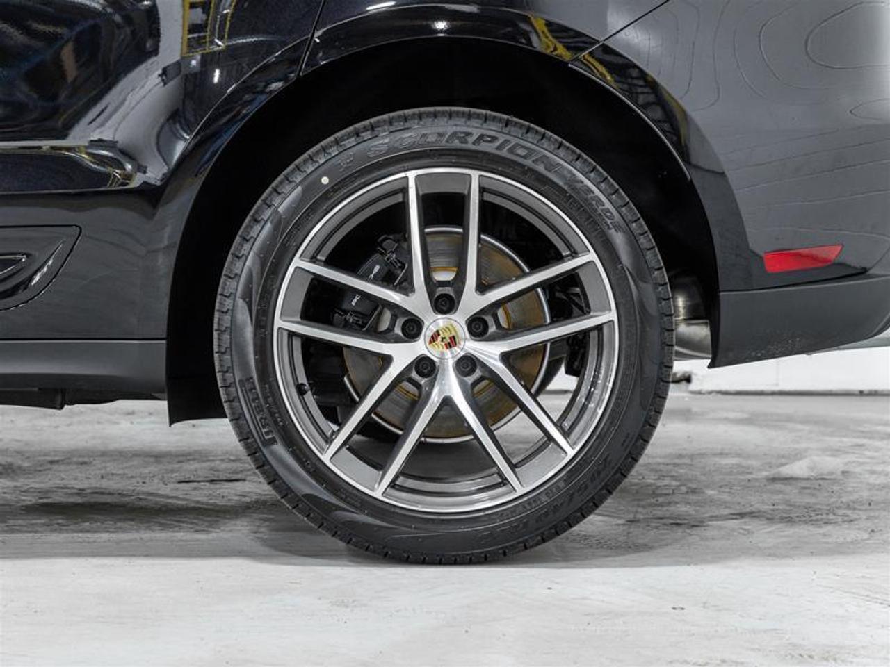 2026 Porsche Macan  Photo