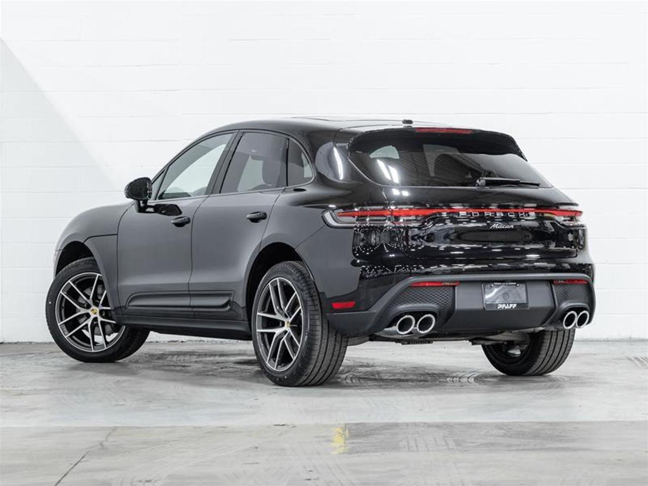 2026 Porsche Macan  Photo