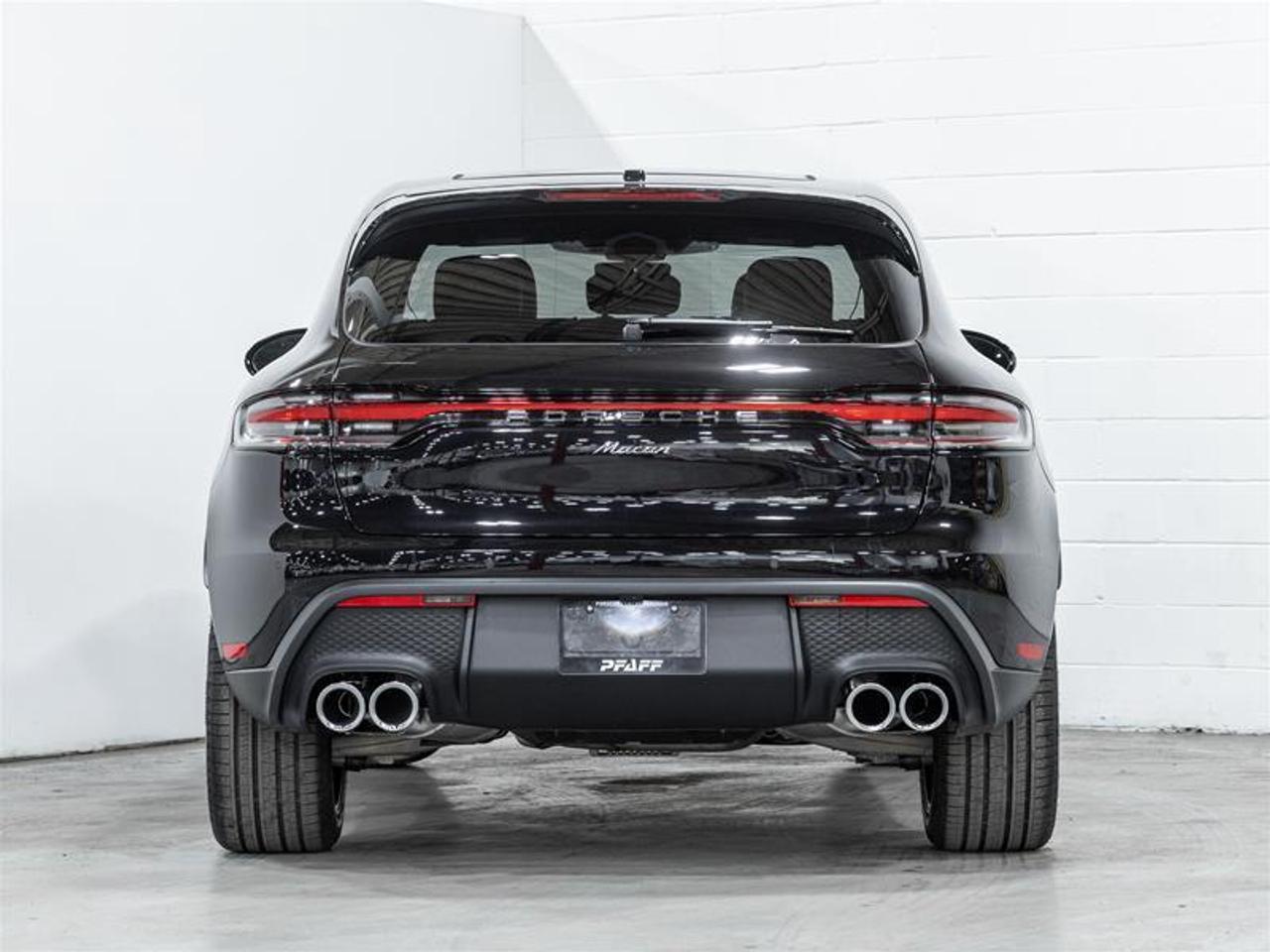 2026 Porsche Macan  Photo