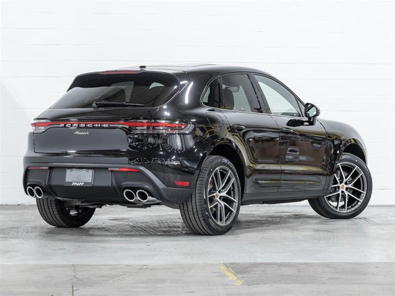 2026 Porsche Macan  Photo