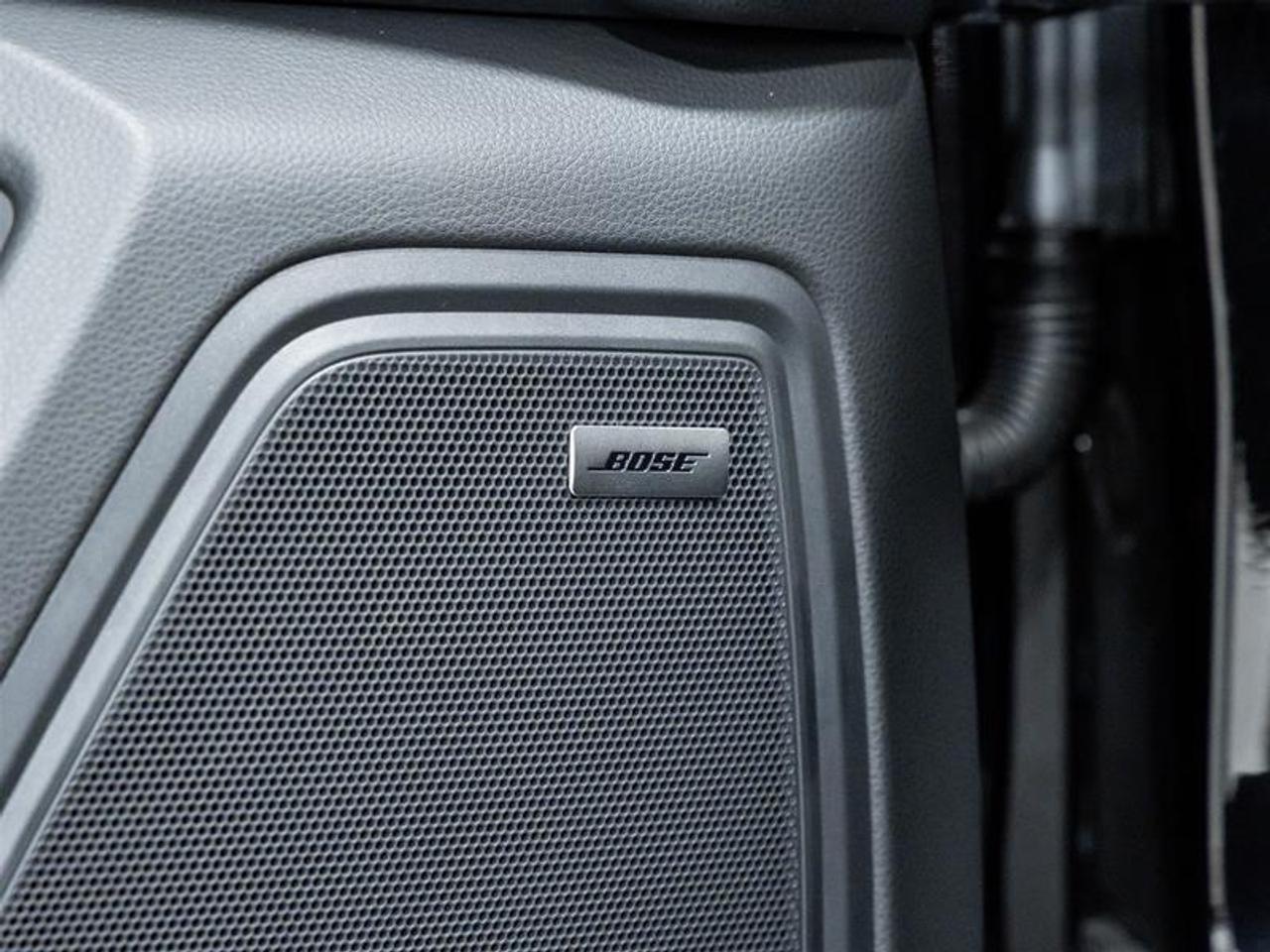 2026 Porsche Macan  Photo