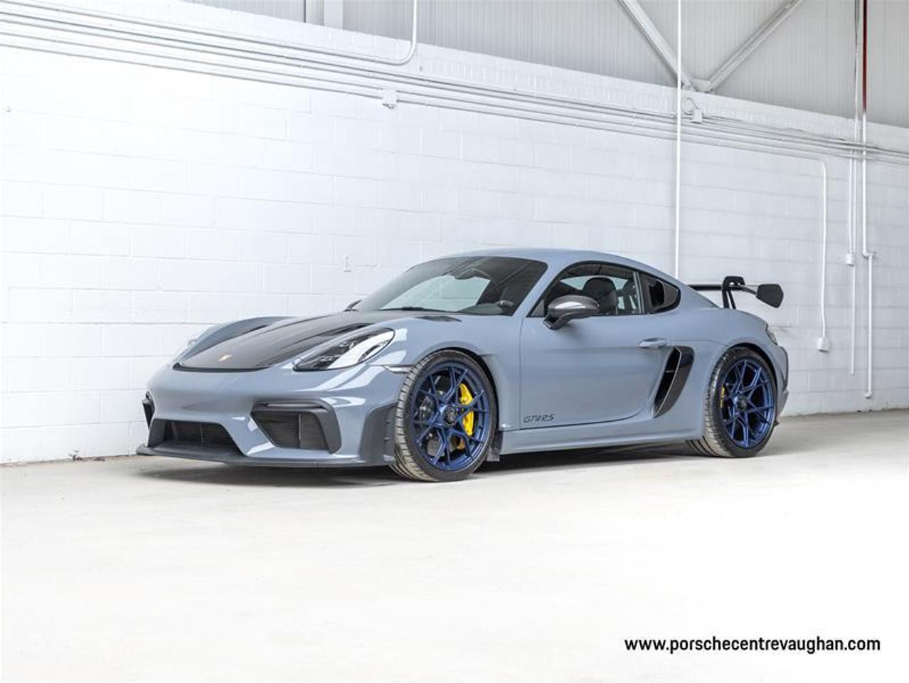 2023 Porsche 718 Cayman  Photo