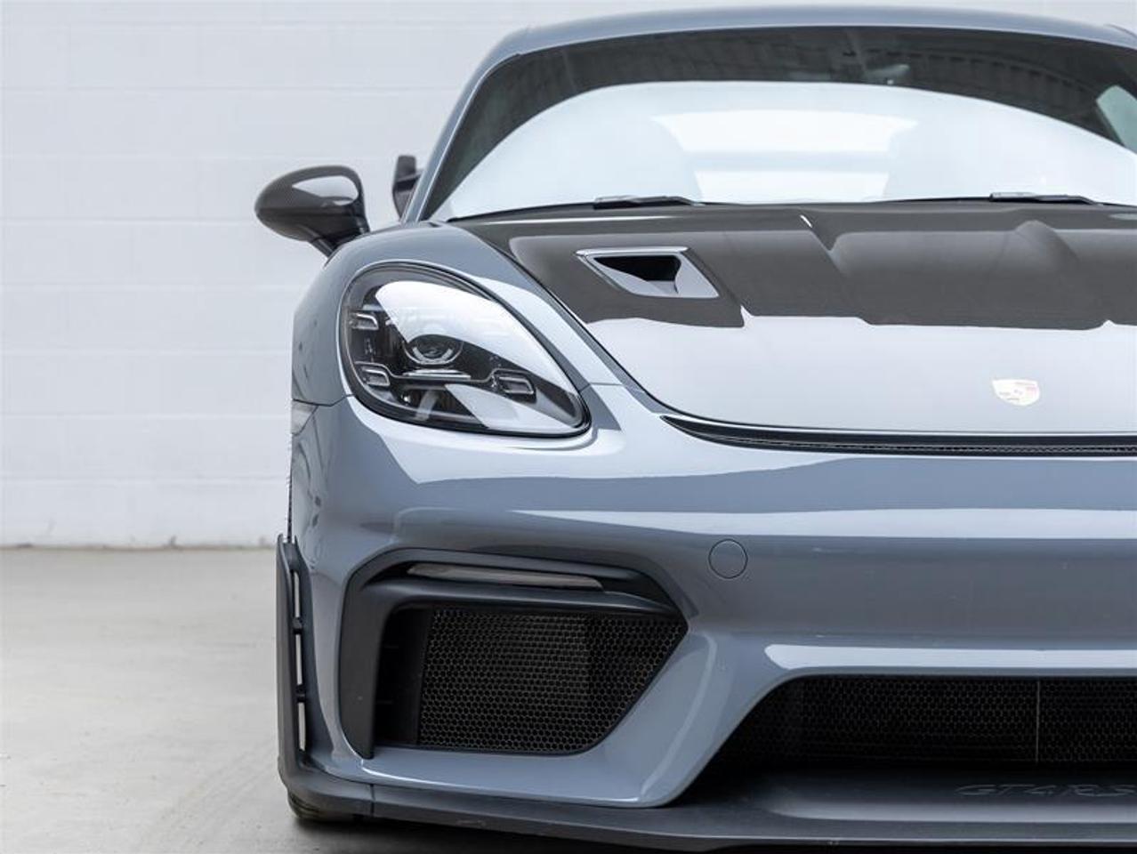 2023 Porsche 718 Cayman  Photo