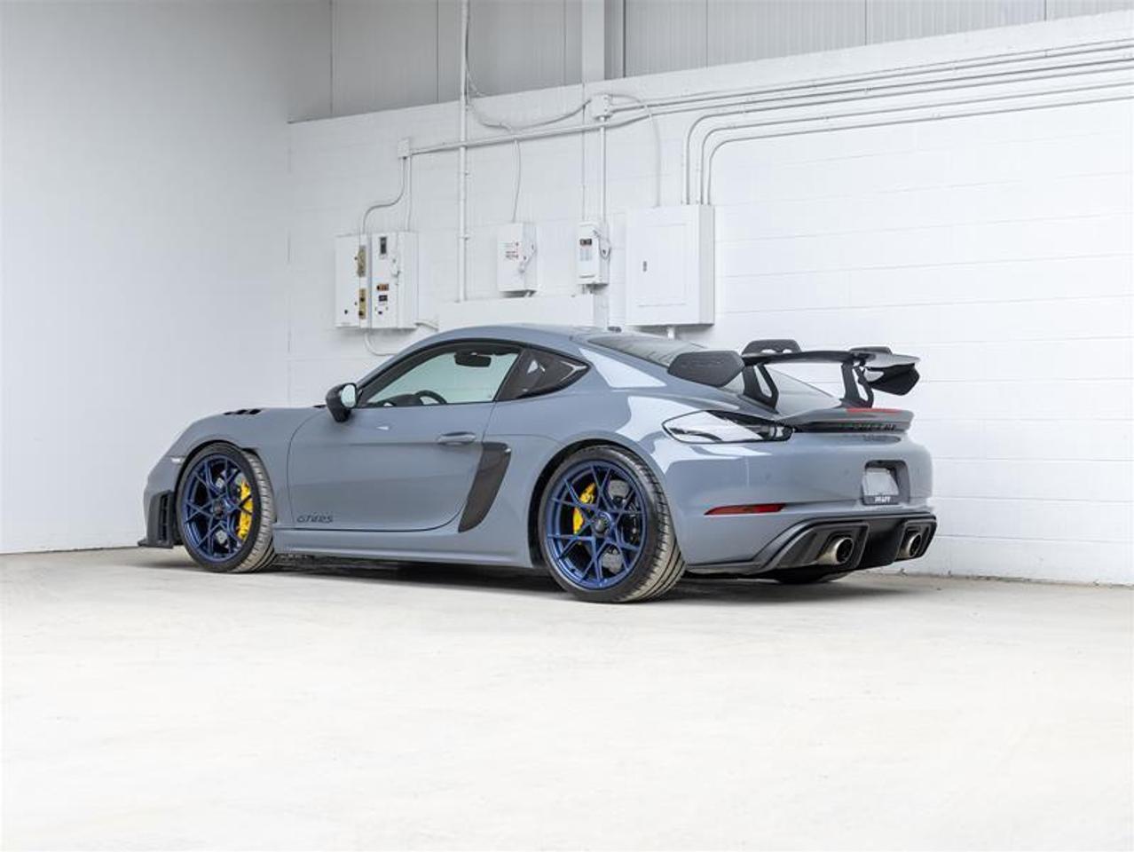 2023 Porsche 718 Cayman  Photo