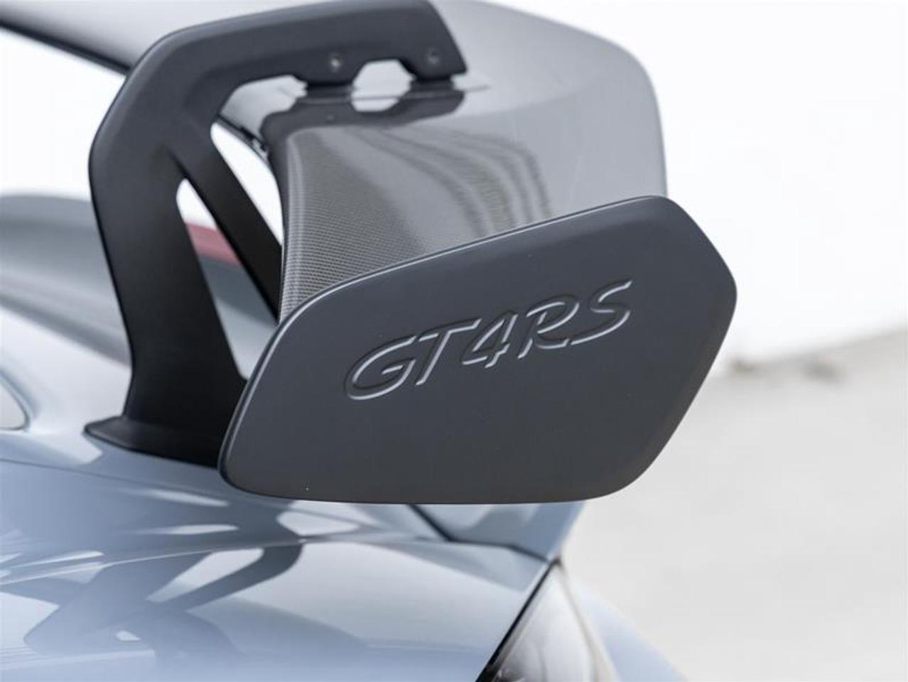 2023 Porsche 718 Cayman  Photo