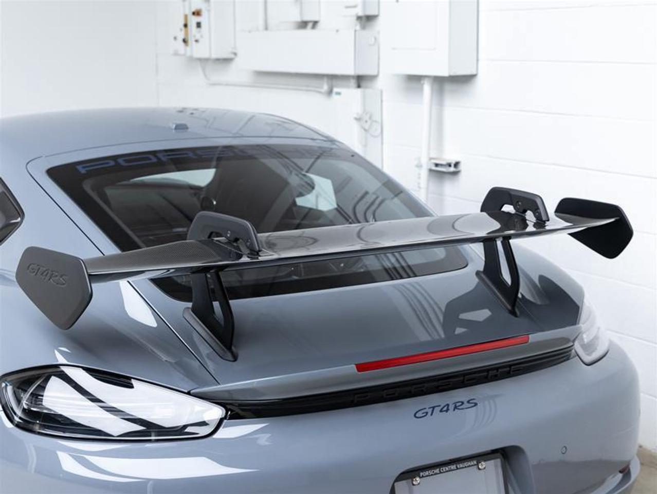 2023 Porsche 718 Cayman  Photo