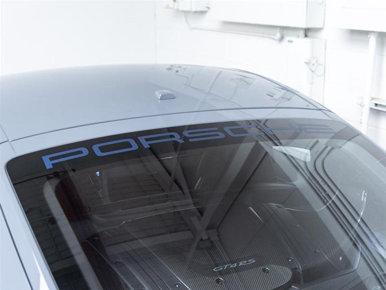 2023 Porsche 718 Cayman  Photo