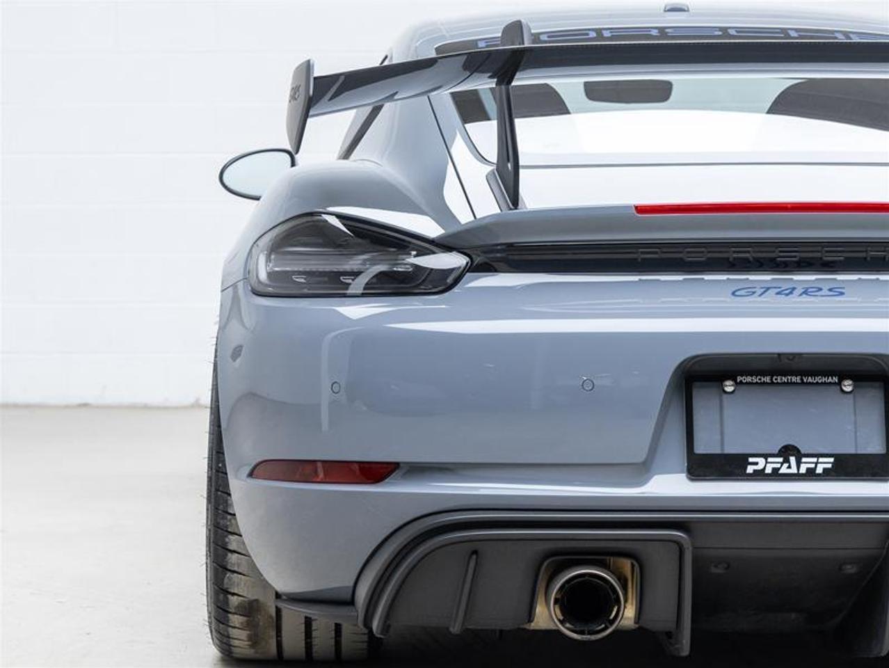 2023 Porsche 718 Cayman  Photo