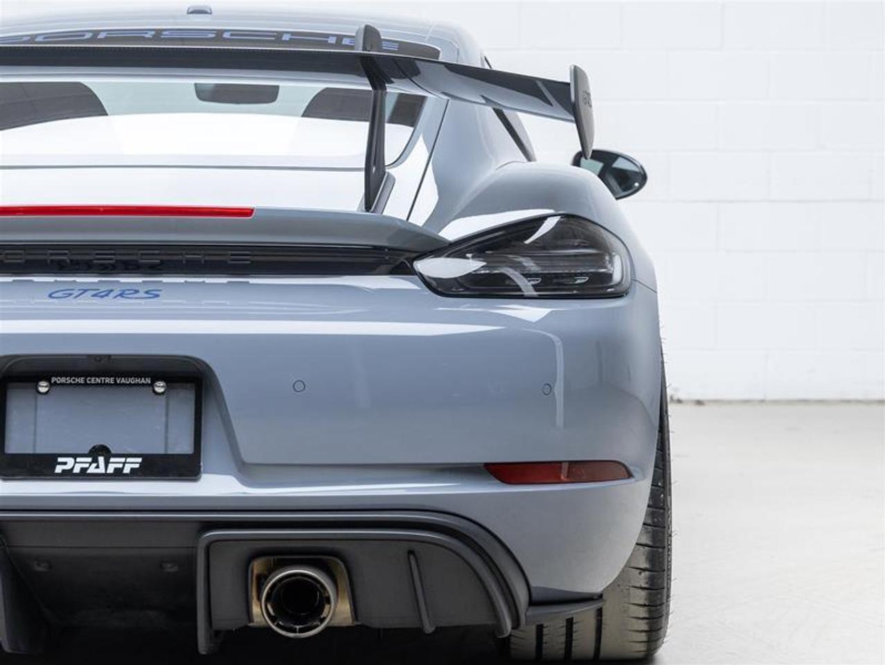 2023 Porsche 718 Cayman  Photo