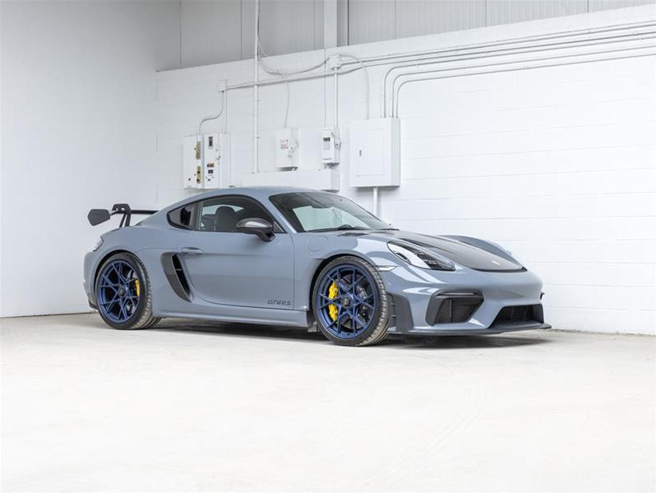 2023 Porsche 718 Cayman  Photo