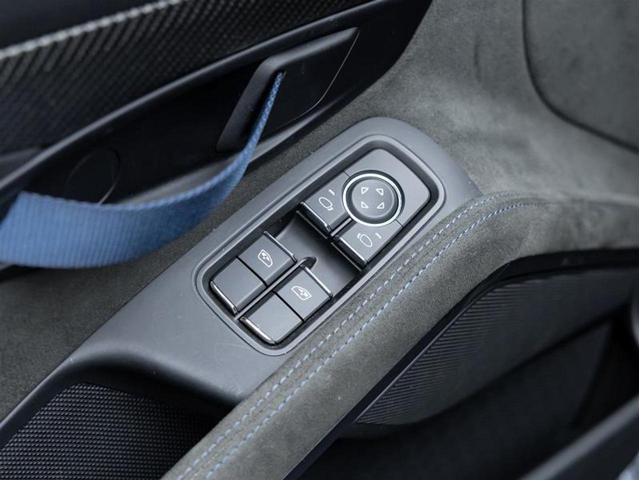 2023 Porsche 718 Cayman  Photo