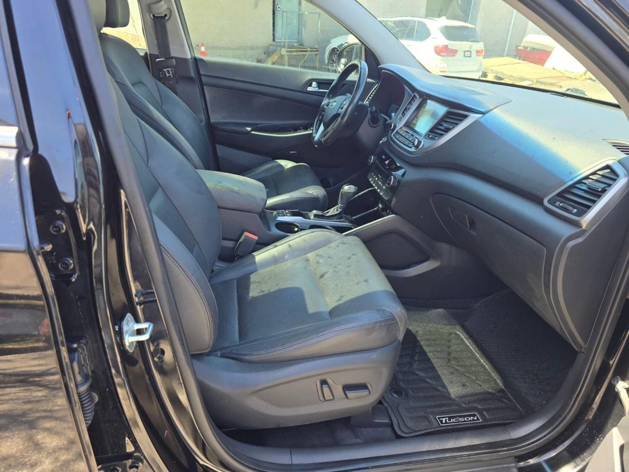 2017 Hyundai Tucson AWD 4DR 1.6L LIMITED Photo