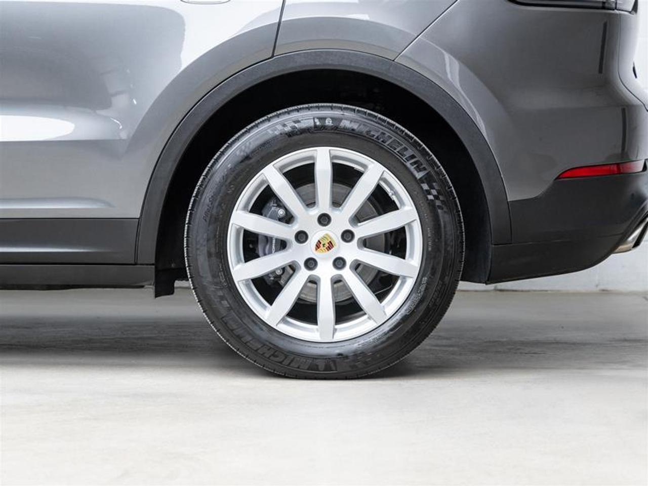 2021 Porsche Cayenne  Photo