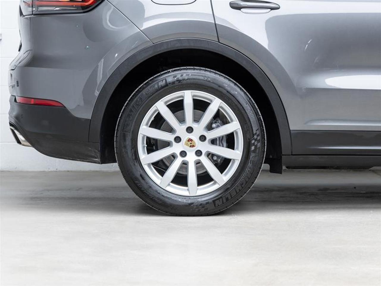 2021 Porsche Cayenne  Photo
