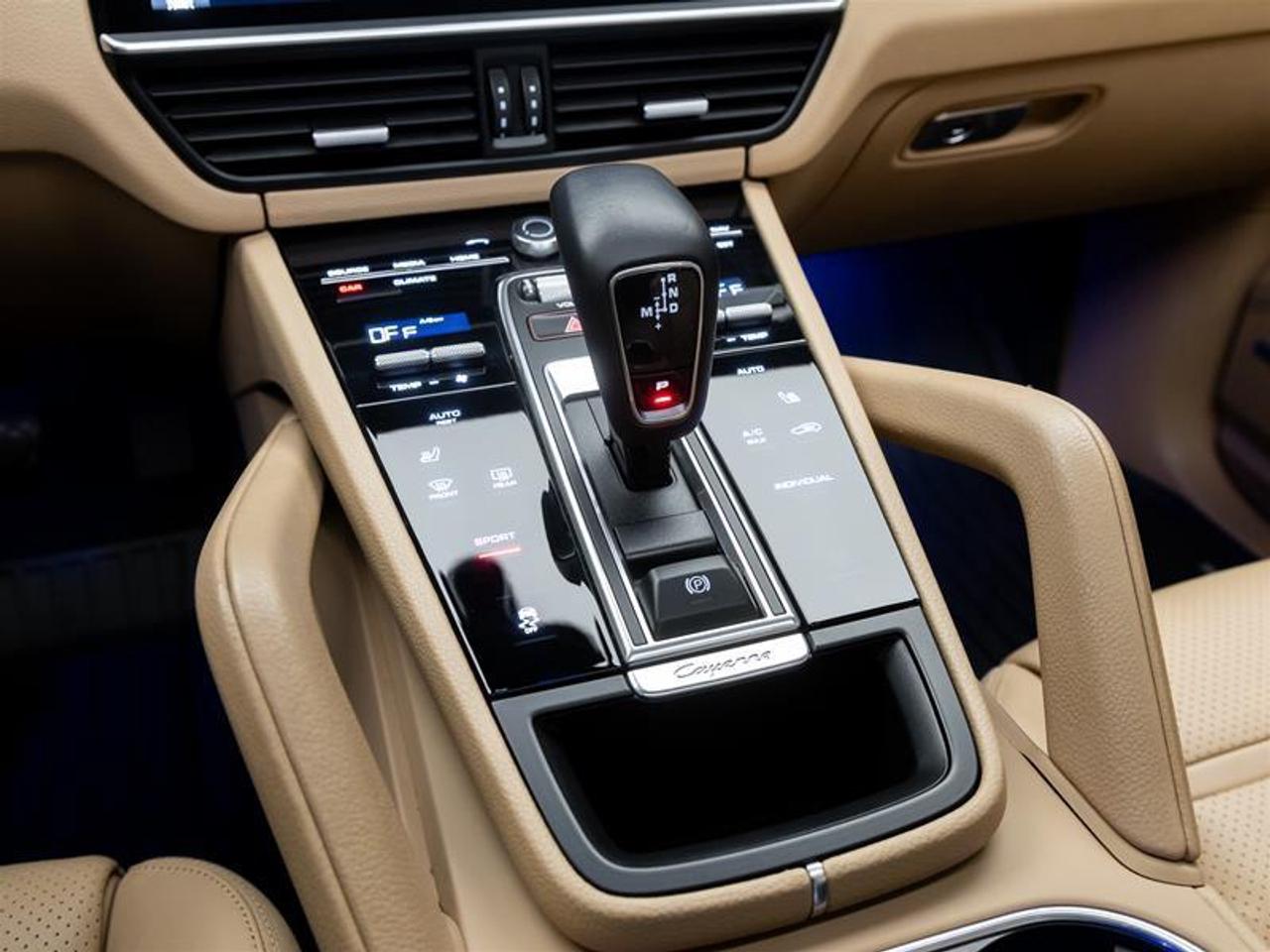 2021 Porsche Cayenne  Photo