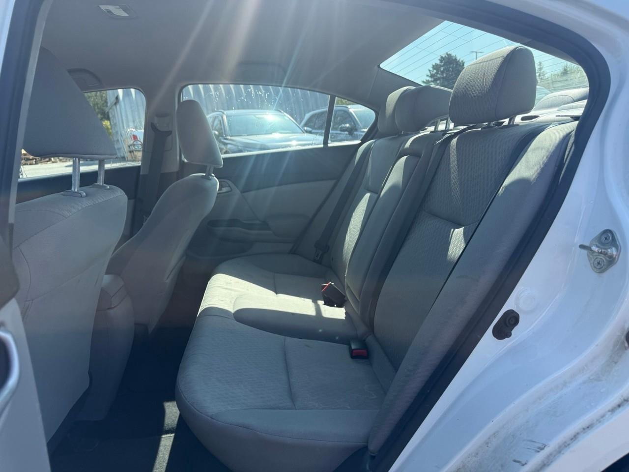 2015 Honda Civic LX (M5) 4dr Sedan Photo