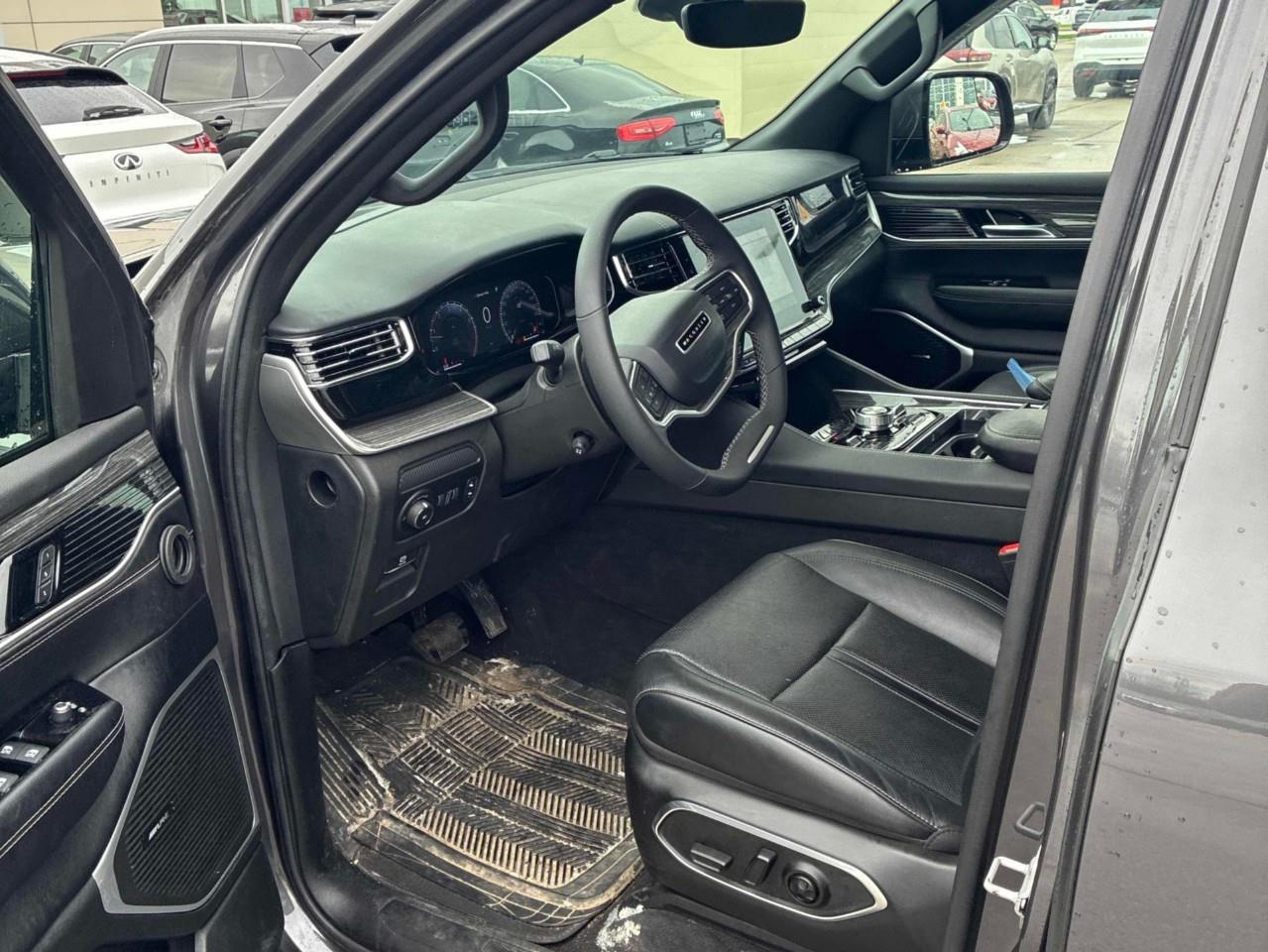 2022 Jeep Wagoneer Series III 4dr 4x4 Photo