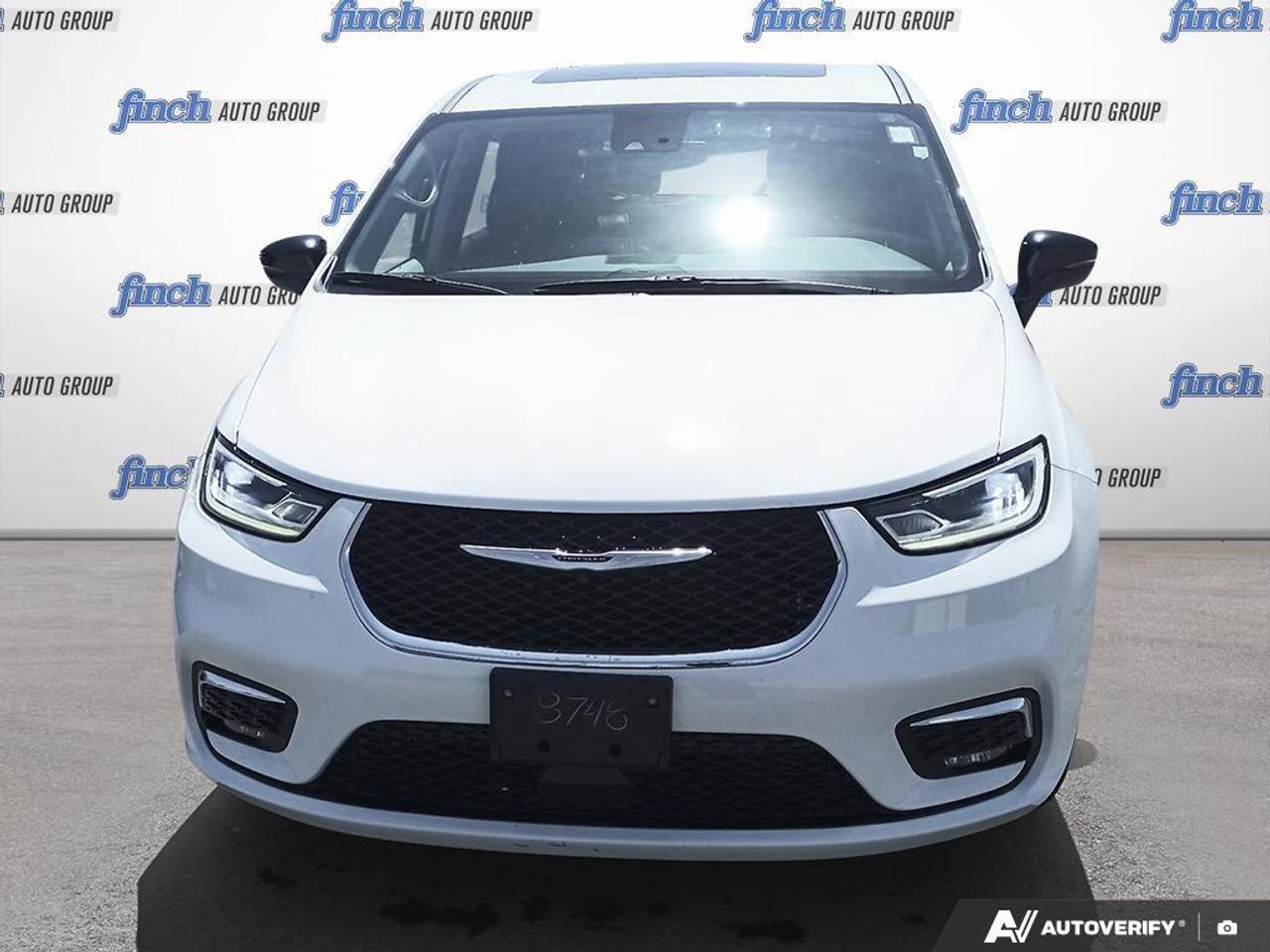 2024 Chrysler Pacifica Limited Front-Wheel Drive Passenger Van Photo