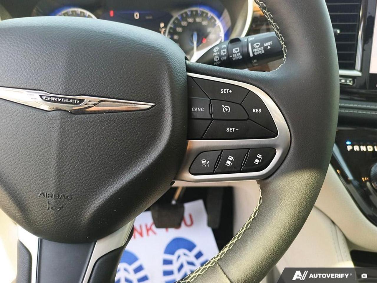 2024 Chrysler Pacifica Limited Front-Wheel Drive Passenger Van Photo