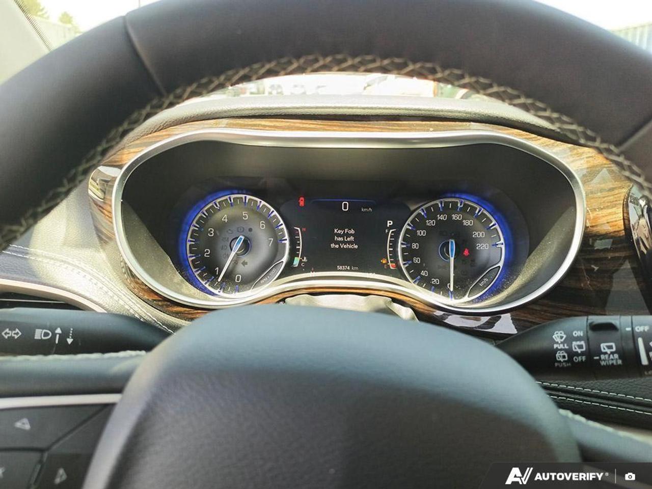 2024 Chrysler Pacifica Limited Front-Wheel Drive Passenger Van Photo