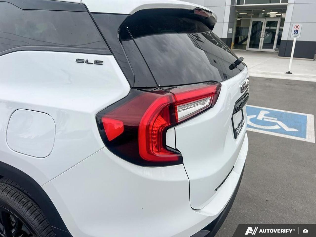 2024 GMC Terrain SLE 4dr All-Wheel Drive Photo