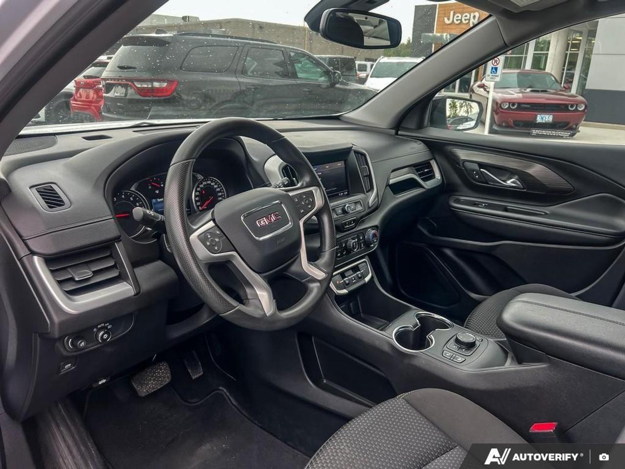 2024 GMC Terrain SLE 4dr All-Wheel Drive Photo