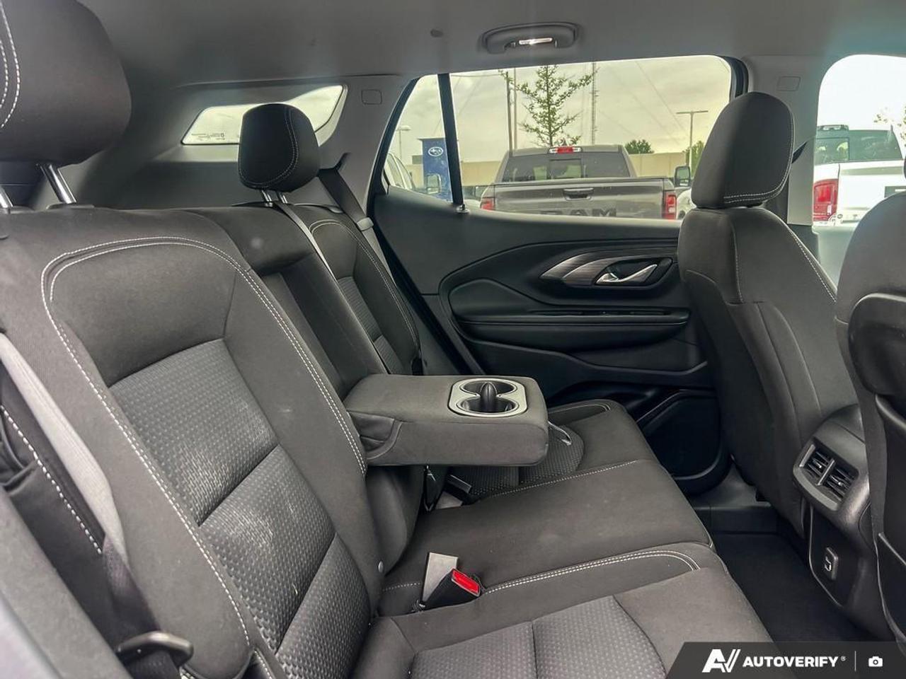 2024 GMC Terrain SLE 4dr All-Wheel Drive Photo