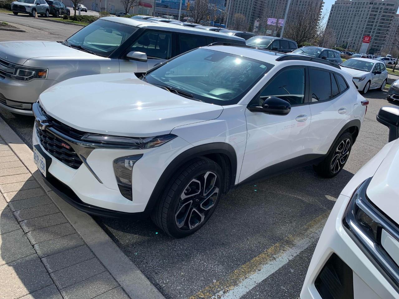 2025 Chevrolet Trax 2RS 4dr Front-Wheel Drive Photo0
