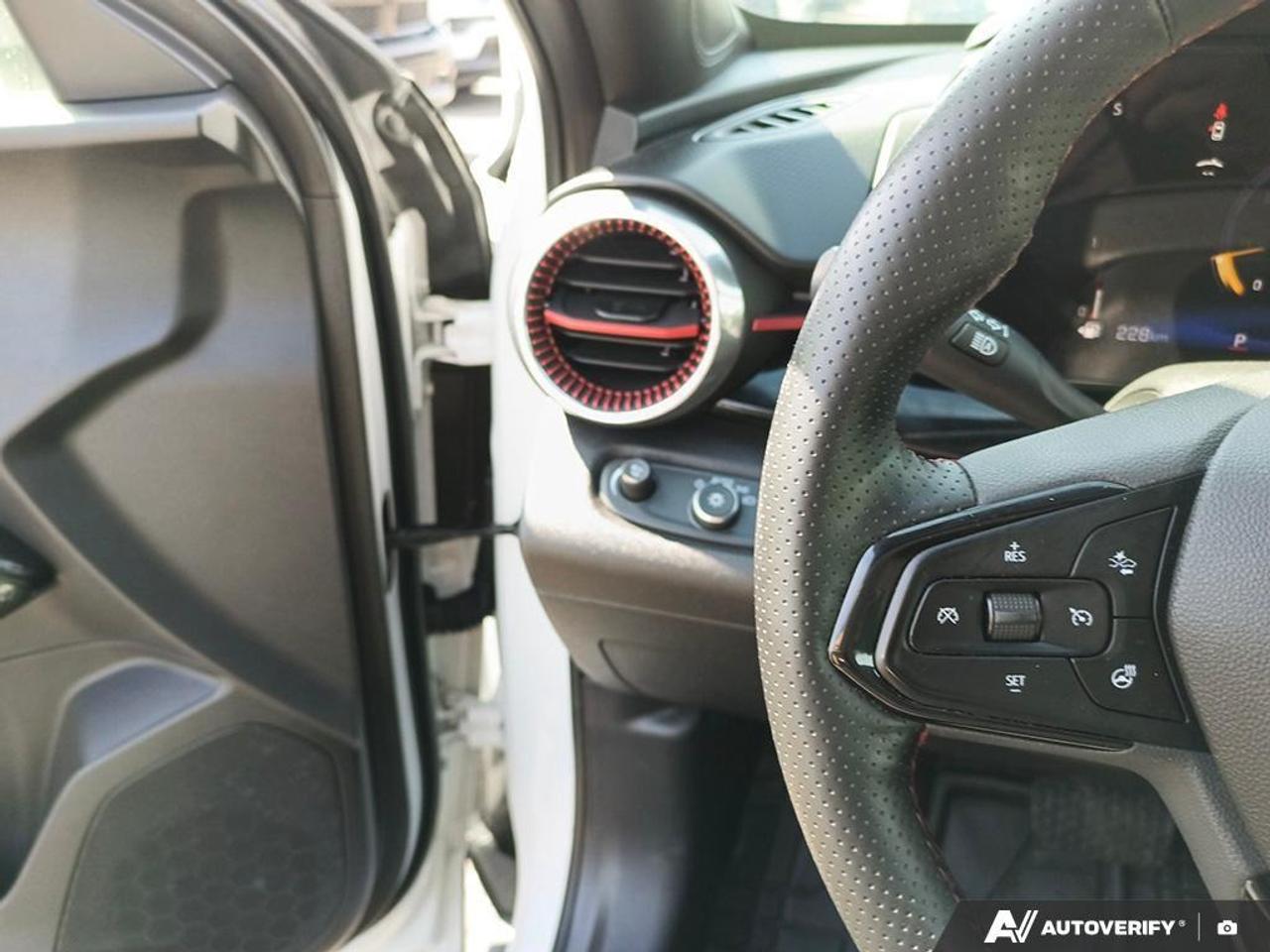 2025 Chevrolet Trax 2RS 4dr Front-Wheel Drive Photo