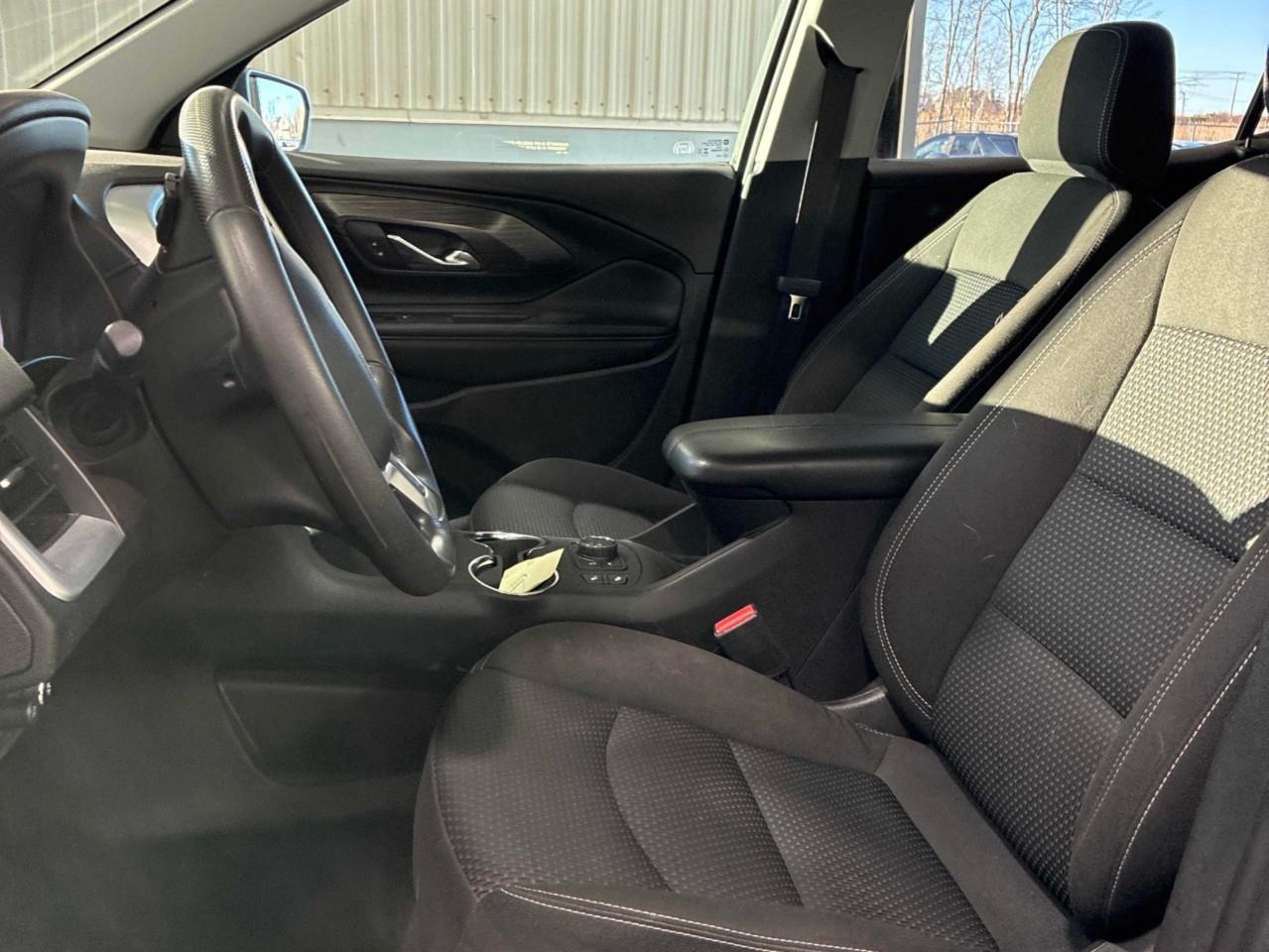 2024 GMC Terrain SLE 4dr All-Wheel Drive Photo