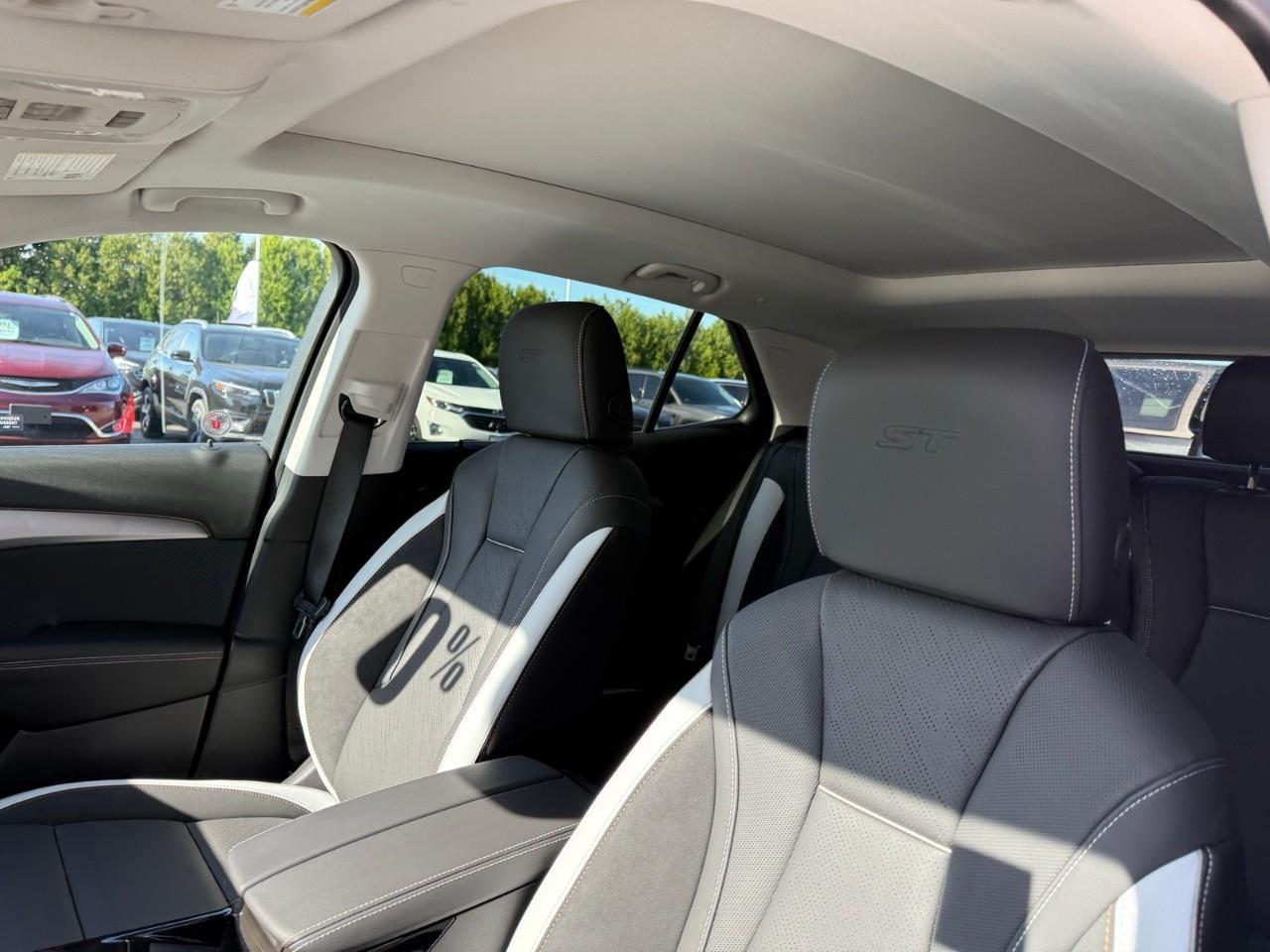 2026 Buick Envision Sport Touring 4dr All-Wheel Drive Photo