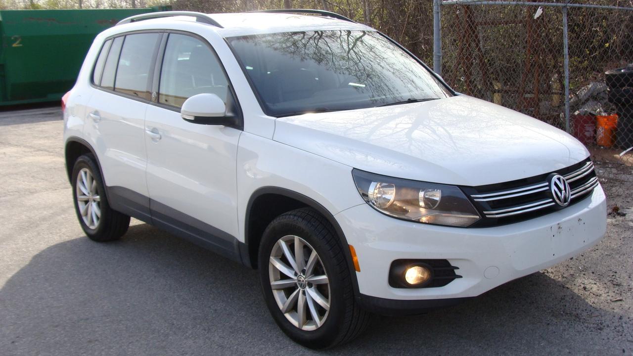 2017 Volkswagen Tiguan 4MOTION 4dr Wolfsburg Edition*NEW PRICE!*PANORAMIC Photo