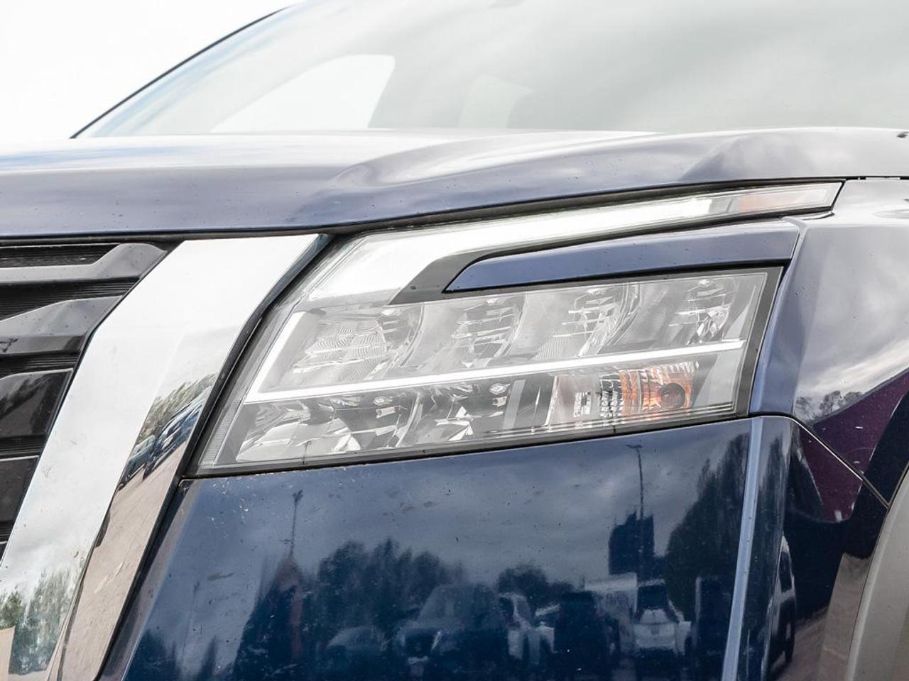2023 Nissan Pathfinder Platinum 4dr 4x4 Photo