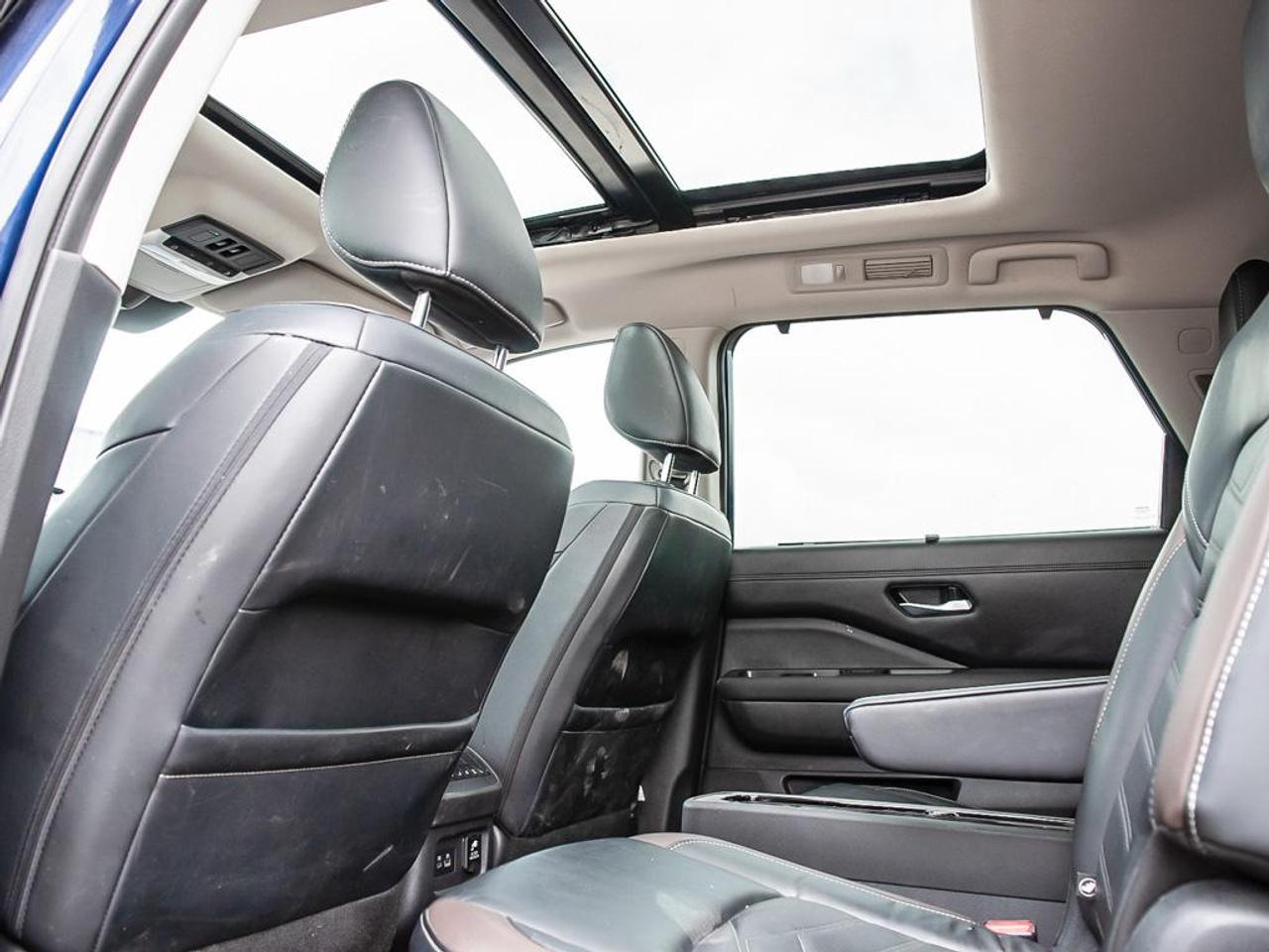 2023 Nissan Pathfinder Platinum 4dr 4x4 Photo