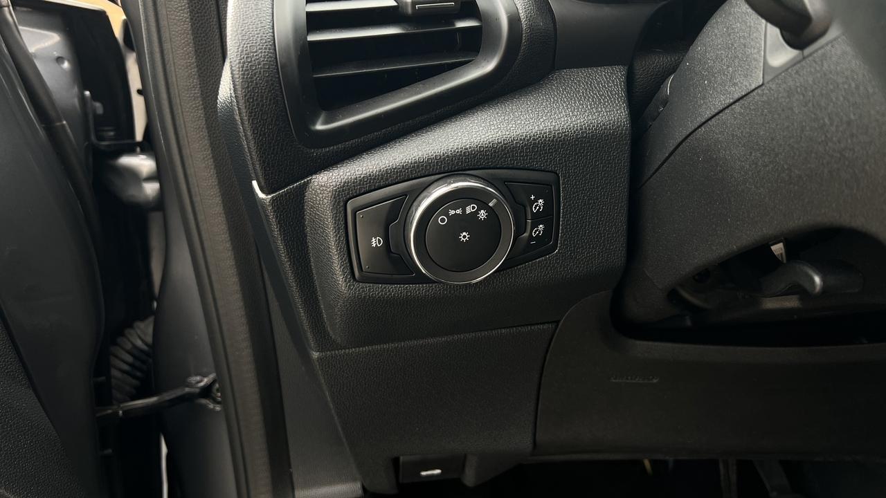 2020 Ford EcoSport Titanium 4WD   Leather   Sunroof   Navi Photo