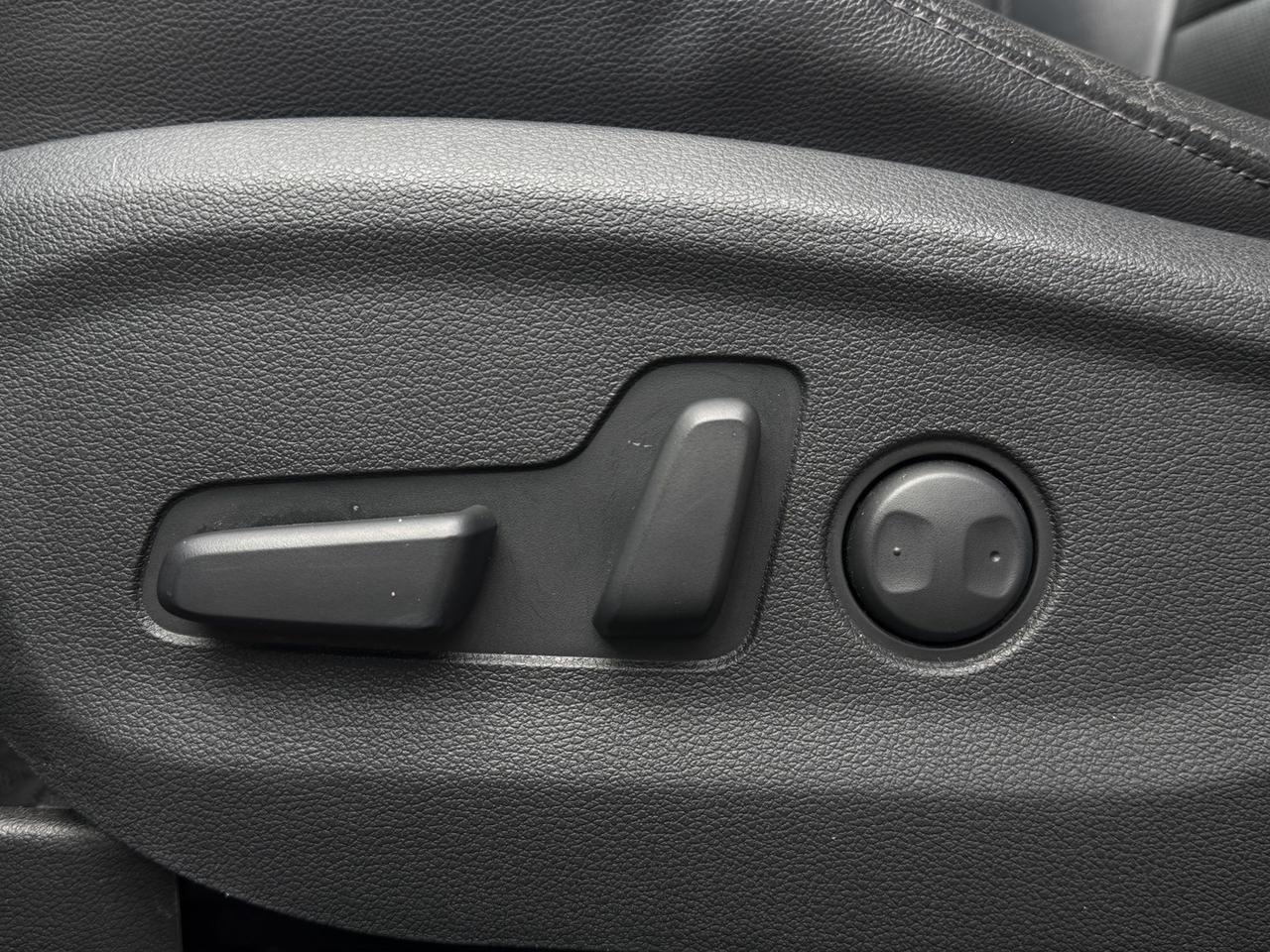 2020 Hyundai Tucson Luxury AWD   Pano Roof   Leather   Drive Assist Photo
