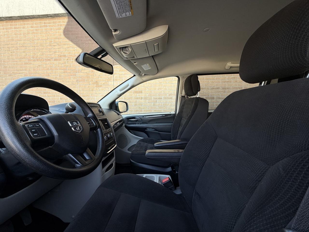 2019 Dodge Grand Caravan SXT   Stow n Go   7 Pass   Reverse Cam Photo